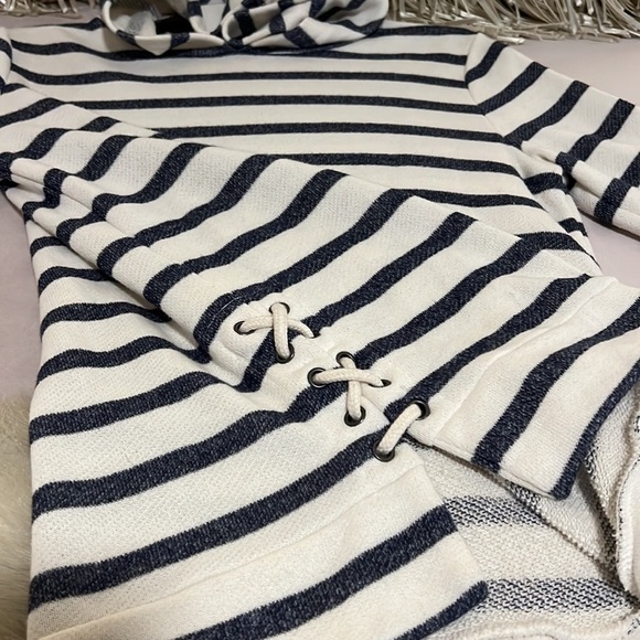 OLD NAVY Off White Navy Blue Striped Sailor Hoodie Pullover Long Sleeve XL - Picture 10 of 12